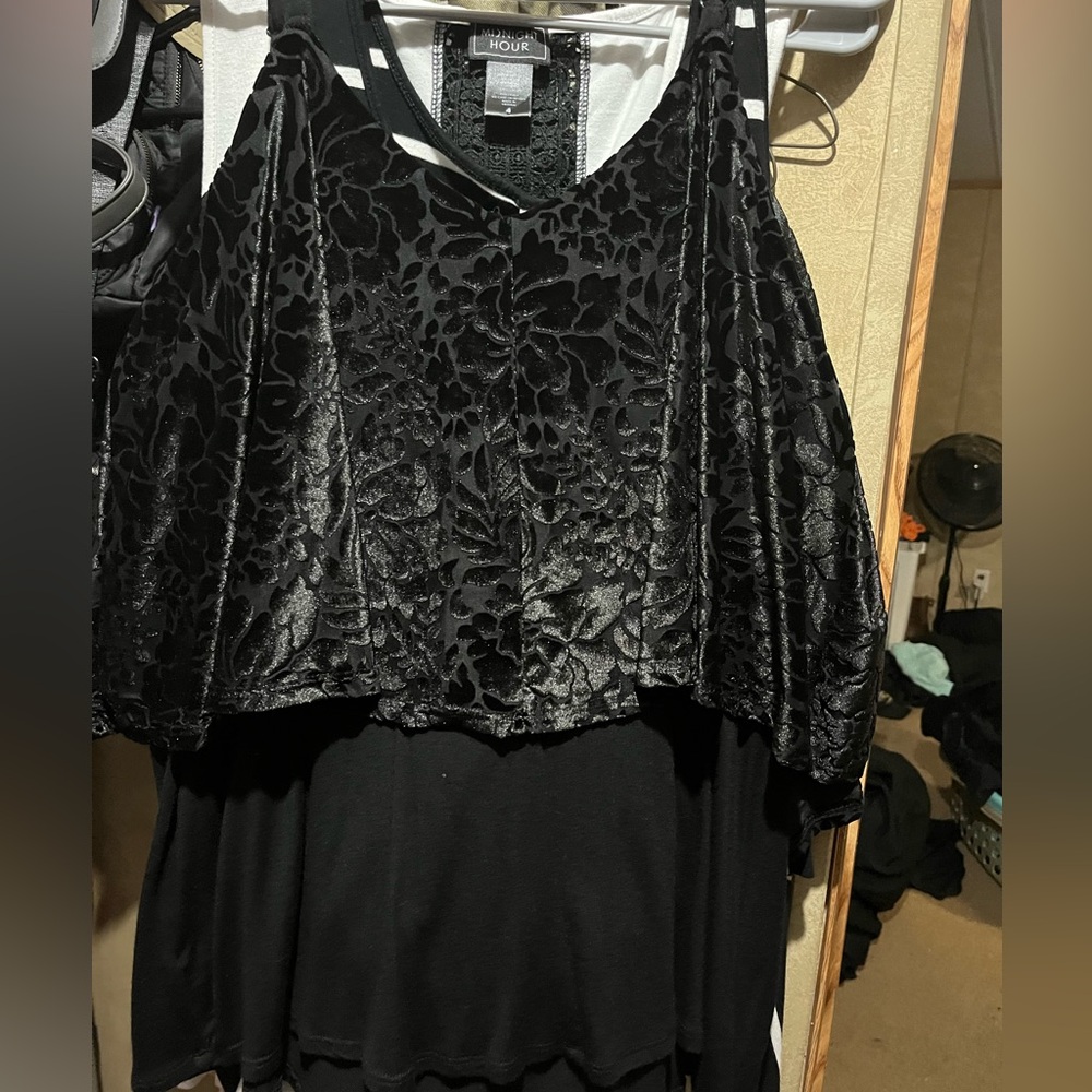 Torrid Black Velvet Floral Top